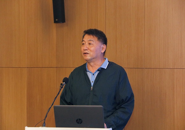 全国工商联民营企业社会责任课题组专家、河南省企业社会责任促进中心党支部书记、副主任张国存进行评价.jpg 全国工商联民营企业社会责任课题组专家、河南省企业社会责任促进中心党支部书记、副主任张国存进行评价.jpg